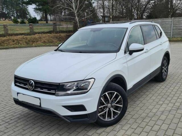Білий Фольксваген Тігуан, об'ємом двигуна 2 л та пробігом 75 тис. км за 12400 $, фото 2 на Automoto.ua