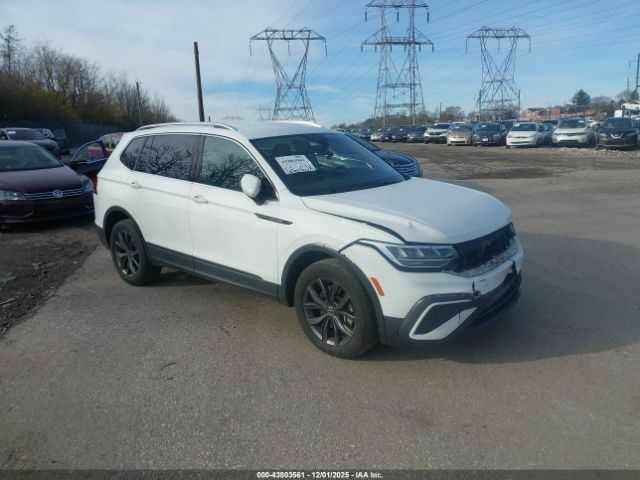 Белый Фольксваген Тигуан, объемом двигателя 2 л и пробегом 84 тыс. км за 6500 $, фото 1 на Automoto.ua