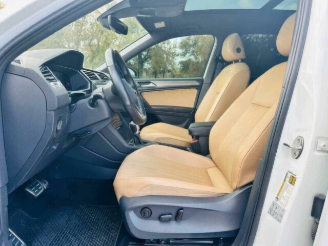 Белый Фольксваген Тигуан, объемом двигателя 2 л и пробегом 12 тыс. км за 16400 $, фото 8 на Automoto.ua