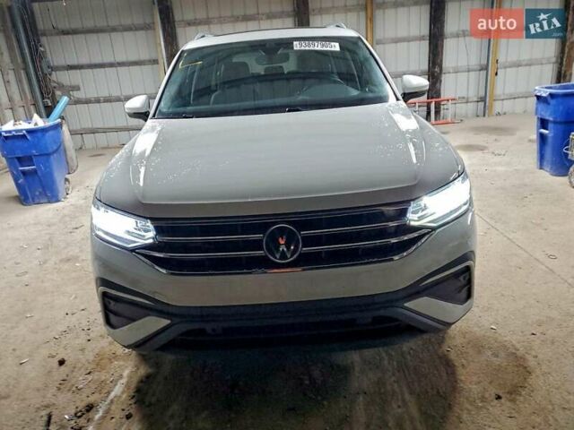 Белый Фольксваген Тигуан, объемом двигателя 1.98 л и пробегом 99 тыс. км за 7500 $, фото 4 на Automoto.ua