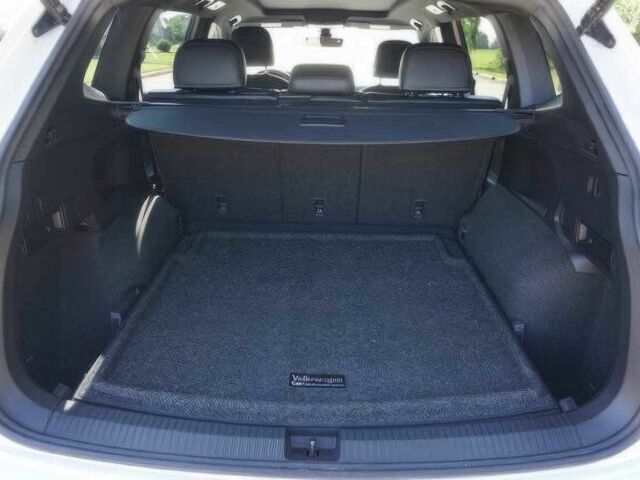 Белый Фольксваген Тигуан, объемом двигателя 2 л и пробегом 29 тыс. км за 14600 $, фото 10 на Automoto.ua