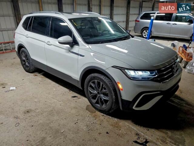Белый Фольксваген Тигуан, объемом двигателя 1.98 л и пробегом 99 тыс. км за 7500 $, фото 3 на Automoto.ua