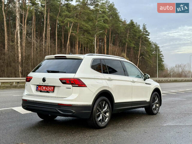 Белый Фольксваген Тигуан, объемом двигателя 1.98 л и пробегом 48 тыс. км за 26999 $, фото 4 на Automoto.ua
