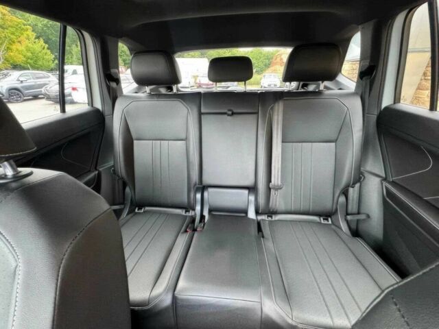 Білий Фольксваген Тігуан, об'ємом двигуна 2 л та пробігом 12 тис. км за 9300 $, фото 12 на Automoto.ua