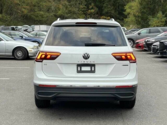 Білий Фольксваген Тігуан, об'ємом двигуна 2 л та пробігом 28 тис. км за 16400 $, фото 4 на Automoto.ua