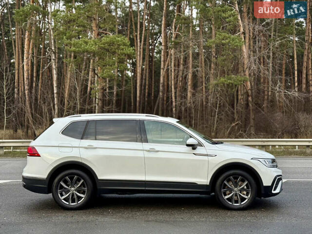 Белый Фольксваген Тигуан, объемом двигателя 1.98 л и пробегом 48 тыс. км за 26999 $, фото 7 на Automoto.ua