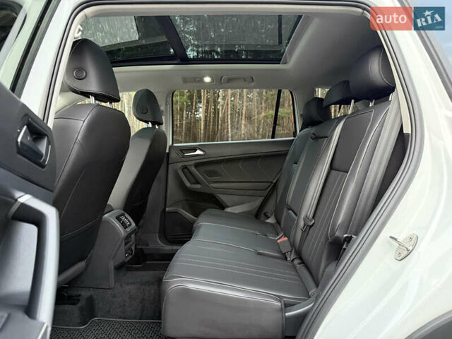 Белый Фольксваген Тигуан, объемом двигателя 1.98 л и пробегом 48 тыс. км за 26999 $, фото 35 на Automoto.ua