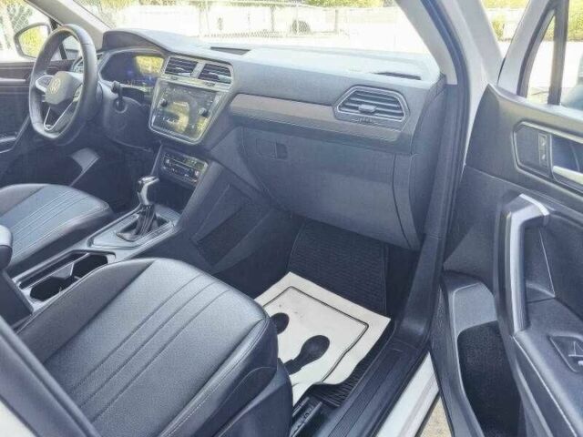 Белый Фольксваген Тигуан, объемом двигателя 2 л и пробегом 23 тыс. км за 12000 $, фото 10 на Automoto.ua