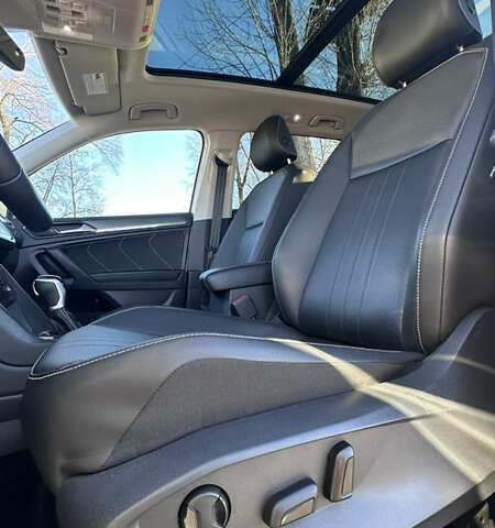 Белый Фольксваген Тигуан, объемом двигателя 1.98 л и пробегом 48 тыс. км за 25900 $, фото 21 на Automoto.ua