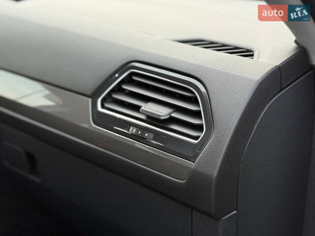 Белый Фольксваген Тигуан, объемом двигателя 1.98 л и пробегом 48 тыс. км за 26999 $, фото 33 на Automoto.ua