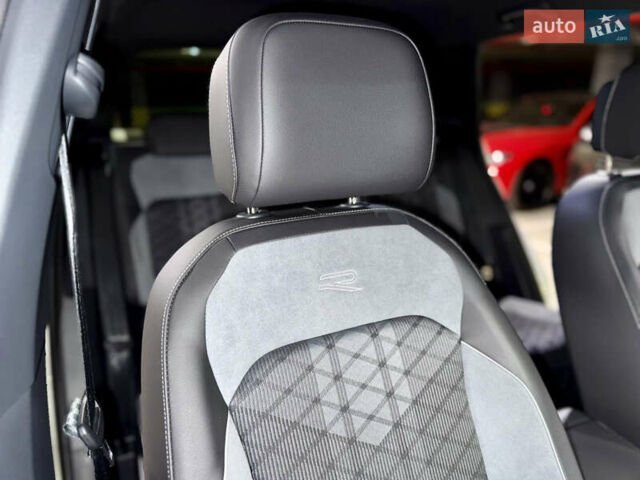 Белый Фольксваген Тигуан, объемом двигателя 2 л и пробегом 48 тыс. км за 42900 $, фото 45 на Automoto.ua