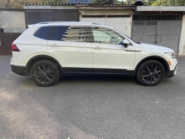 Белый Фольксваген Тигуан, объемом двигателя 2 л и пробегом 31 тыс. км за 16700 $, фото 7 на Automoto.ua