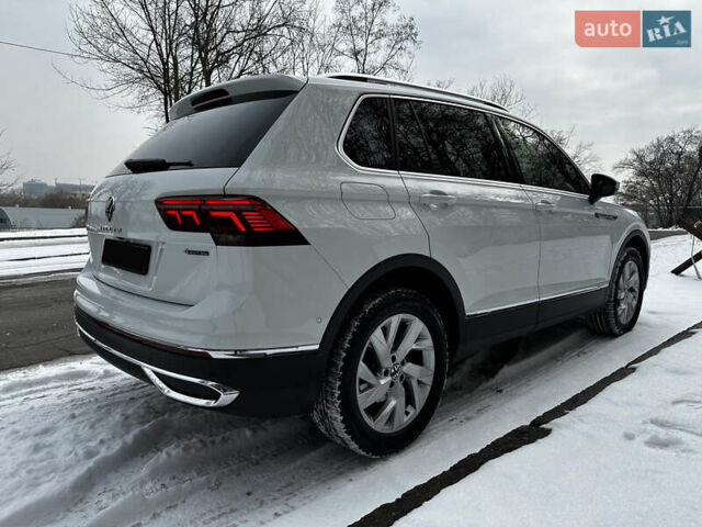 Белый Фольксваген Тигуан, объемом двигателя 1.98 л и пробегом 12 тыс. км за 39000 $, фото 12 на Automoto.ua