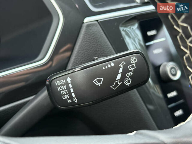 Белый Фольксваген Тигуан, объемом двигателя 1.98 л и пробегом 48 тыс. км за 26999 $, фото 26 на Automoto.ua