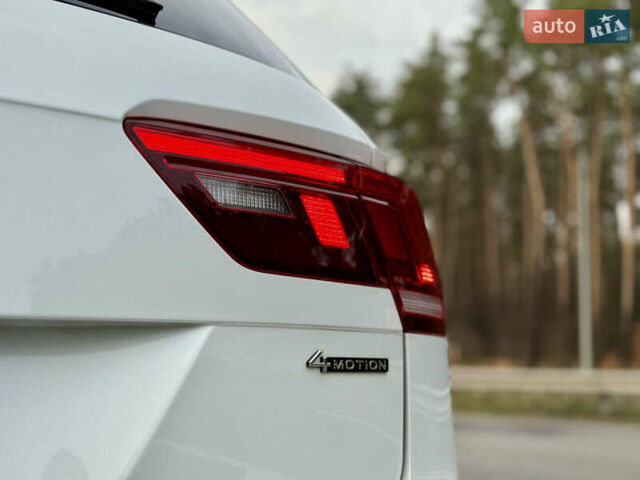 Белый Фольксваген Тигуан, объемом двигателя 1.98 л и пробегом 48 тыс. км за 26999 $, фото 11 на Automoto.ua