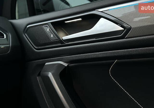 Білий Фольксваген Тігуан, об'ємом двигуна 1.98 л та пробігом 43 тис. км за 27800 $, фото 35 на Automoto.ua