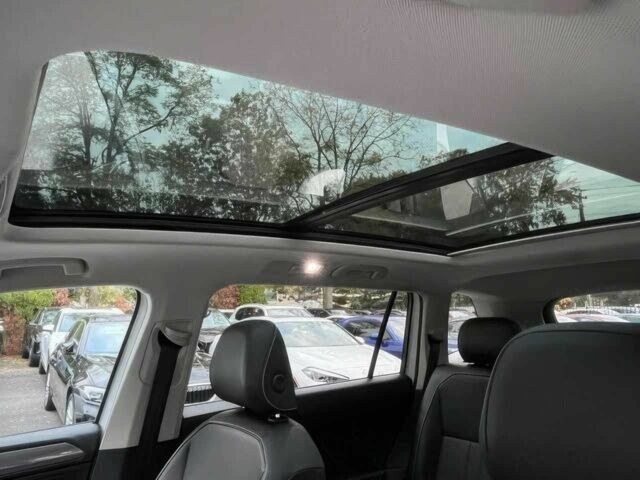 Білий Фольксваген Тігуан, об'ємом двигуна 2 л та пробігом 28 тис. км за 16400 $, фото 11 на Automoto.ua