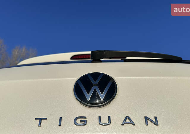 Белый Фольксваген Тигуан, объемом двигателя 1.98 л и пробегом 48 тыс. км за 25900 $, фото 19 на Automoto.ua