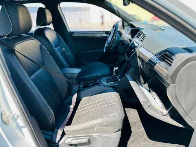 Белый Фольксваген Тигуан, объемом двигателя 2 л и пробегом 9 тыс. км за 8600 $, фото 12 на Automoto.ua