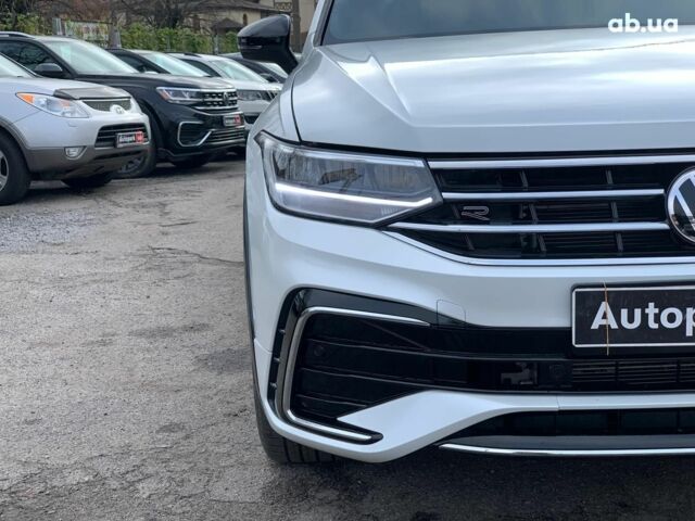 Белый Фольксваген Тигуан, объемом двигателя 2 л и пробегом 45 тыс. км за 28290 $, фото 10 на Automoto.ua