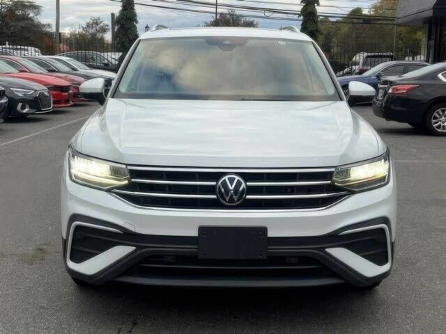 Білий Фольксваген Тігуан, об'ємом двигуна 2 л та пробігом 28 тис. км за 16400 $, фото 1 на Automoto.ua