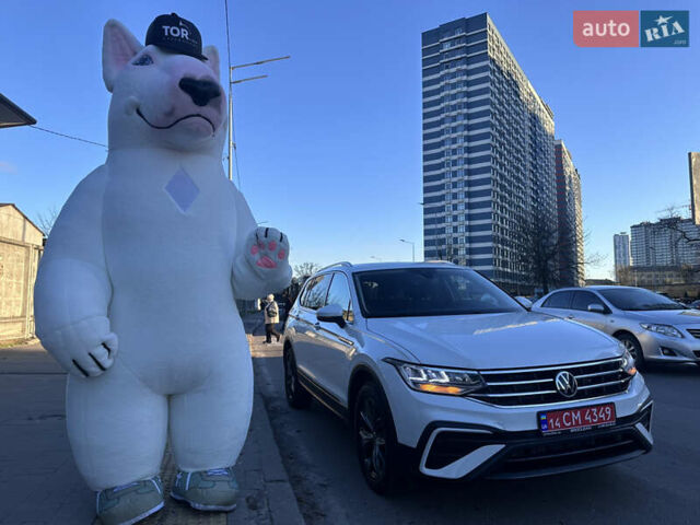 Белый Фольксваген Тигуан, объемом двигателя 1.98 л и пробегом 48 тыс. км за 25900 $, фото 32 на Automoto.ua