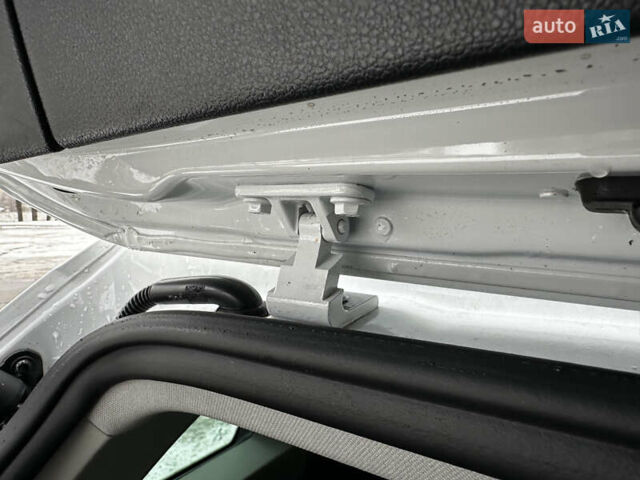 Белый Фольксваген Тигуан, объемом двигателя 1.98 л и пробегом 12 тыс. км за 39000 $, фото 39 на Automoto.ua