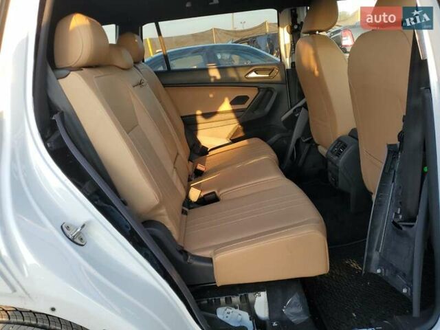 Белый Фольксваген Тигуан, объемом двигателя 2 л и пробегом 31 тыс. км за 7000 $, фото 10 на Automoto.ua