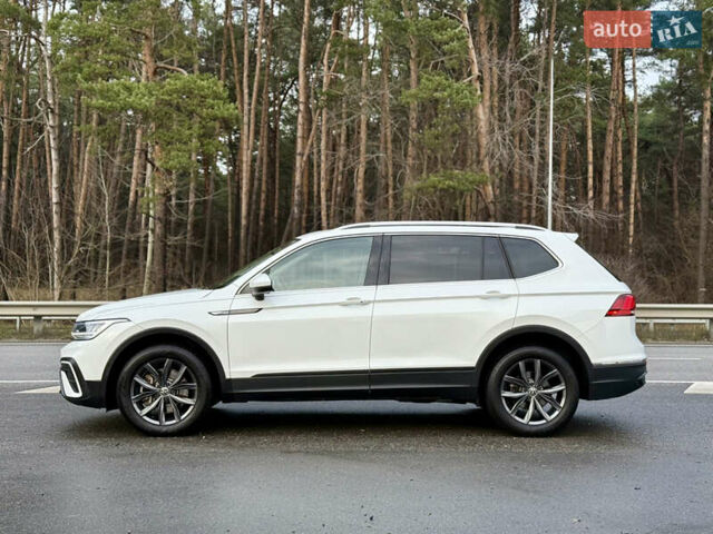 Белый Фольксваген Тигуан, объемом двигателя 1.98 л и пробегом 48 тыс. км за 26999 $, фото 6 на Automoto.ua