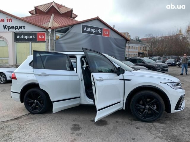 Белый Фольксваген Тигуан, объемом двигателя 2 л и пробегом 45 тыс. км за 28290 $, фото 14 на Automoto.ua