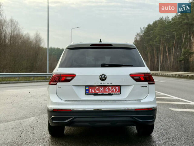 Белый Фольксваген Тигуан, объемом двигателя 1.98 л и пробегом 48 тыс. км за 26999 $, фото 3 на Automoto.ua