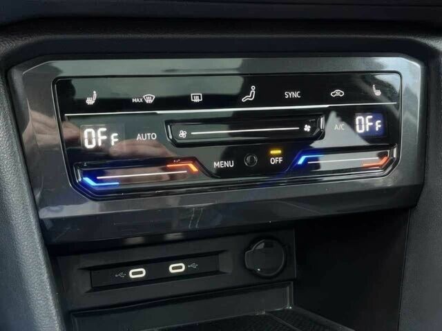 Білий Фольксваген Тігуан, об'ємом двигуна 2 л та пробігом 28 тис. км за 16400 $, фото 9 на Automoto.ua