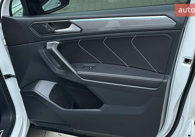 Білий Фольксваген Тігуан, об'ємом двигуна 1.98 л та пробігом 43 тис. км за 27800 $, фото 33 на Automoto.ua