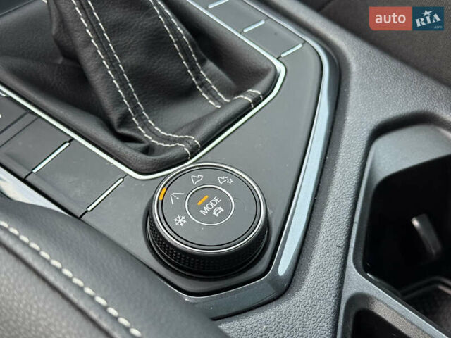 Белый Фольксваген Тигуан, объемом двигателя 1.98 л и пробегом 48 тыс. км за 26999 $, фото 30 на Automoto.ua