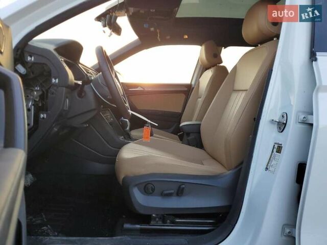 Белый Фольксваген Тигуан, объемом двигателя 2 л и пробегом 31 тыс. км за 7000 $, фото 6 на Automoto.ua