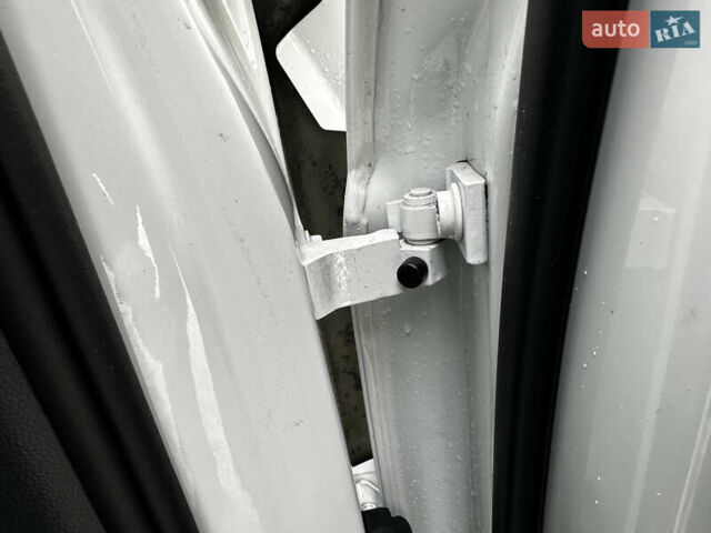 Белый Фольксваген Тигуан, объемом двигателя 1.98 л и пробегом 12 тыс. км за 39000 $, фото 34 на Automoto.ua