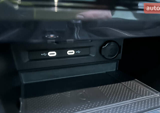 Білий Фольксваген Тігуан, об'ємом двигуна 1.98 л та пробігом 43 тис. км за 27800 $, фото 24 на Automoto.ua