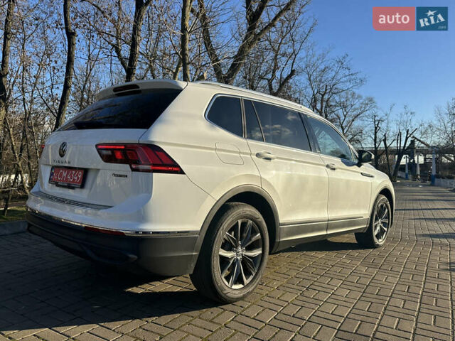 Белый Фольксваген Тигуан, объемом двигателя 1.98 л и пробегом 48 тыс. км за 25900 $, фото 7 на Automoto.ua
