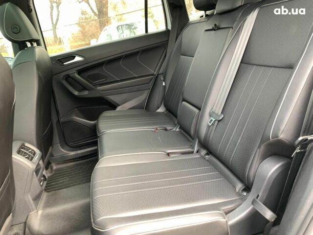 Белый Фольксваген Тигуан, объемом двигателя 2 л и пробегом 45 тыс. км за 28290 $, фото 27 на Automoto.ua