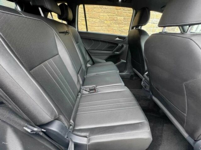 Білий Фольксваген Тігуан, об'ємом двигуна 2 л та пробігом 12 тис. км за 9300 $, фото 11 на Automoto.ua