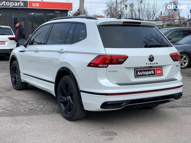 Белый Фольксваген Тигуан, объемом двигателя 2 л и пробегом 45 тыс. км за 28290 $, фото 6 на Automoto.ua