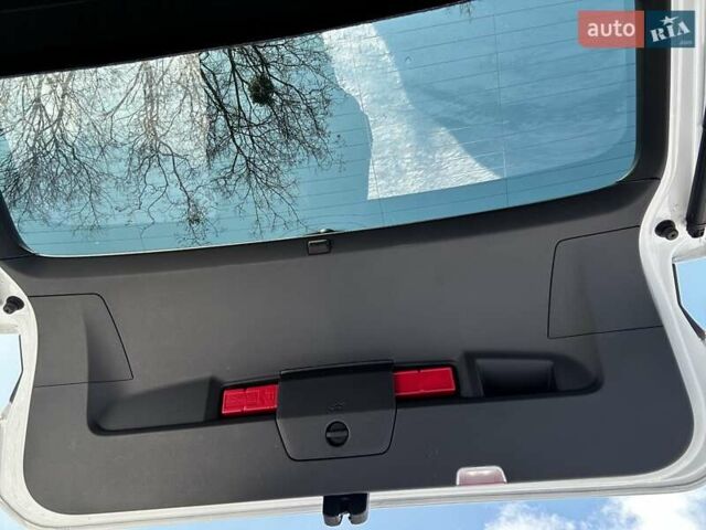 Белый Фольксваген Тигуан, объемом двигателя 1.98 л и пробегом 12 тыс. км за 39000 $, фото 25 на Automoto.ua