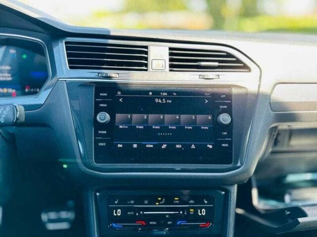 Белый Фольксваген Тигуан, объемом двигателя 2 л и пробегом 9 тыс. км за 8600 $, фото 10 на Automoto.ua