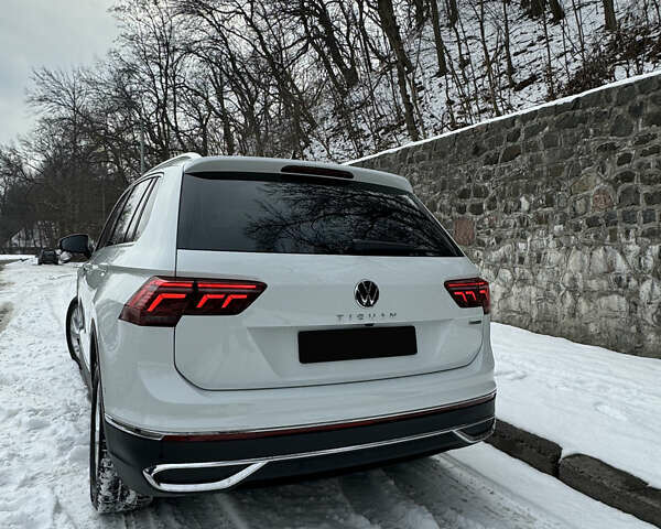 Белый Фольксваген Тигуан, объемом двигателя 1.98 л и пробегом 12 тыс. км за 39000 $, фото 14 на Automoto.ua