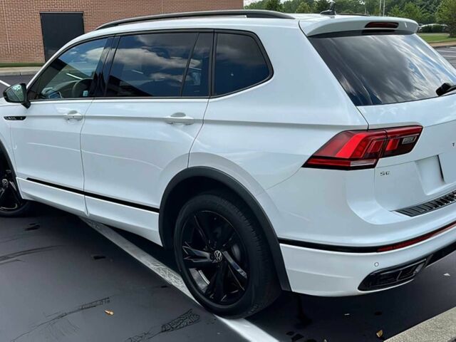 Белый Фольксваген Тигуан, объемом двигателя 2 л и пробегом 12 тыс. км за 14500 $, фото 5 на Automoto.ua