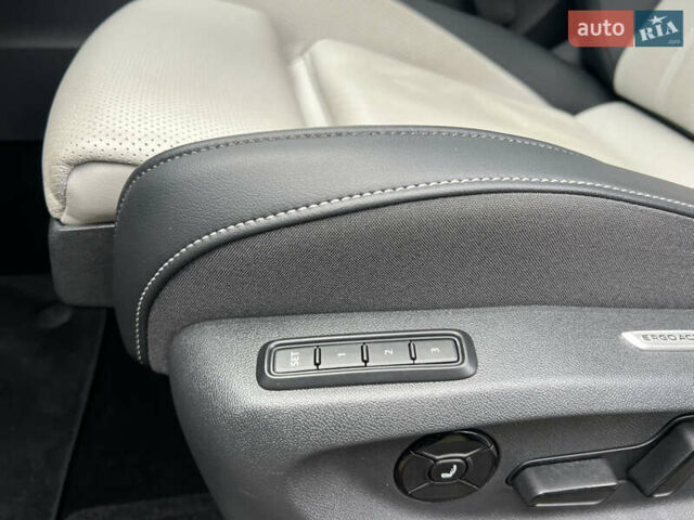 Білий Фольксваген Тігуан, об'ємом двигуна 2 л та пробігом 22 тис. км за 47900 $, фото 70 на Automoto.ua