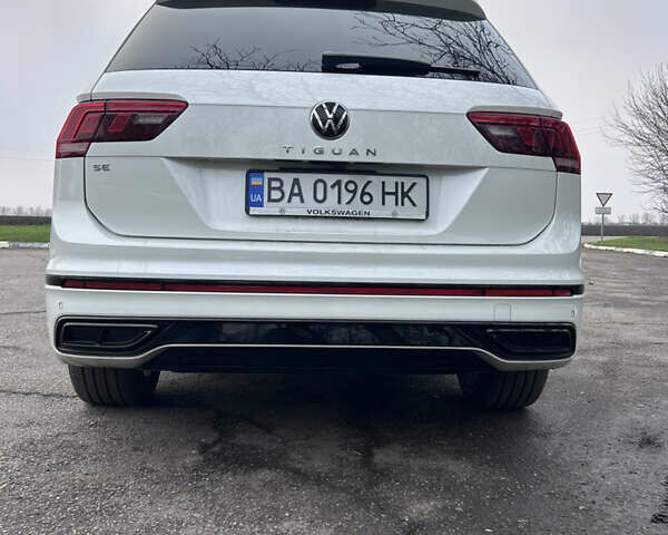 Белый Фольксваген Тигуан, объемом двигателя 1.98 л и пробегом 28 тыс. км за 28500 $, фото 7 на Automoto.ua