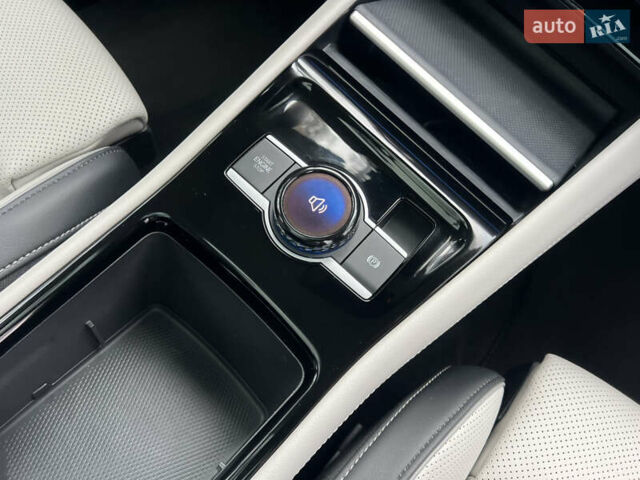 Білий Фольксваген Тігуан, об'ємом двигуна 2 л та пробігом 22 тис. км за 47900 $, фото 146 на Automoto.ua