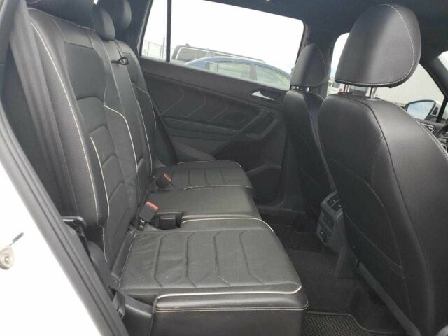 Белый Фольксваген Тигуан, объемом двигателя 2 л и пробегом 11 тыс. км за 8300 $, фото 10 на Automoto.ua