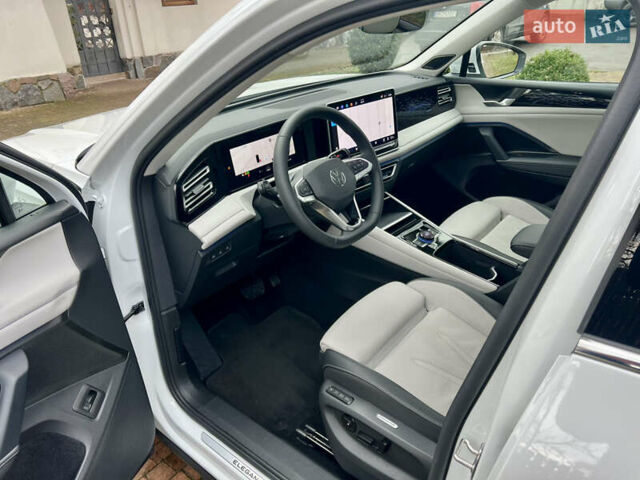 Білий Фольксваген Тігуан, об'ємом двигуна 2 л та пробігом 22 тис. км за 47900 $, фото 57 на Automoto.ua